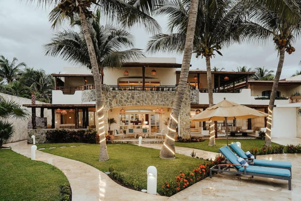 Villa Corona 6 BR Luxury Mansion photo