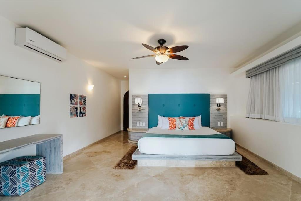 Villa Corona 6 BR Luxury Mansion photo