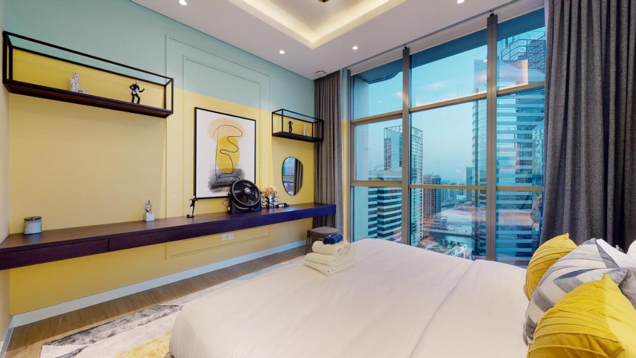 High-End Designer Penthouse Full Burj Khalifa View - 2