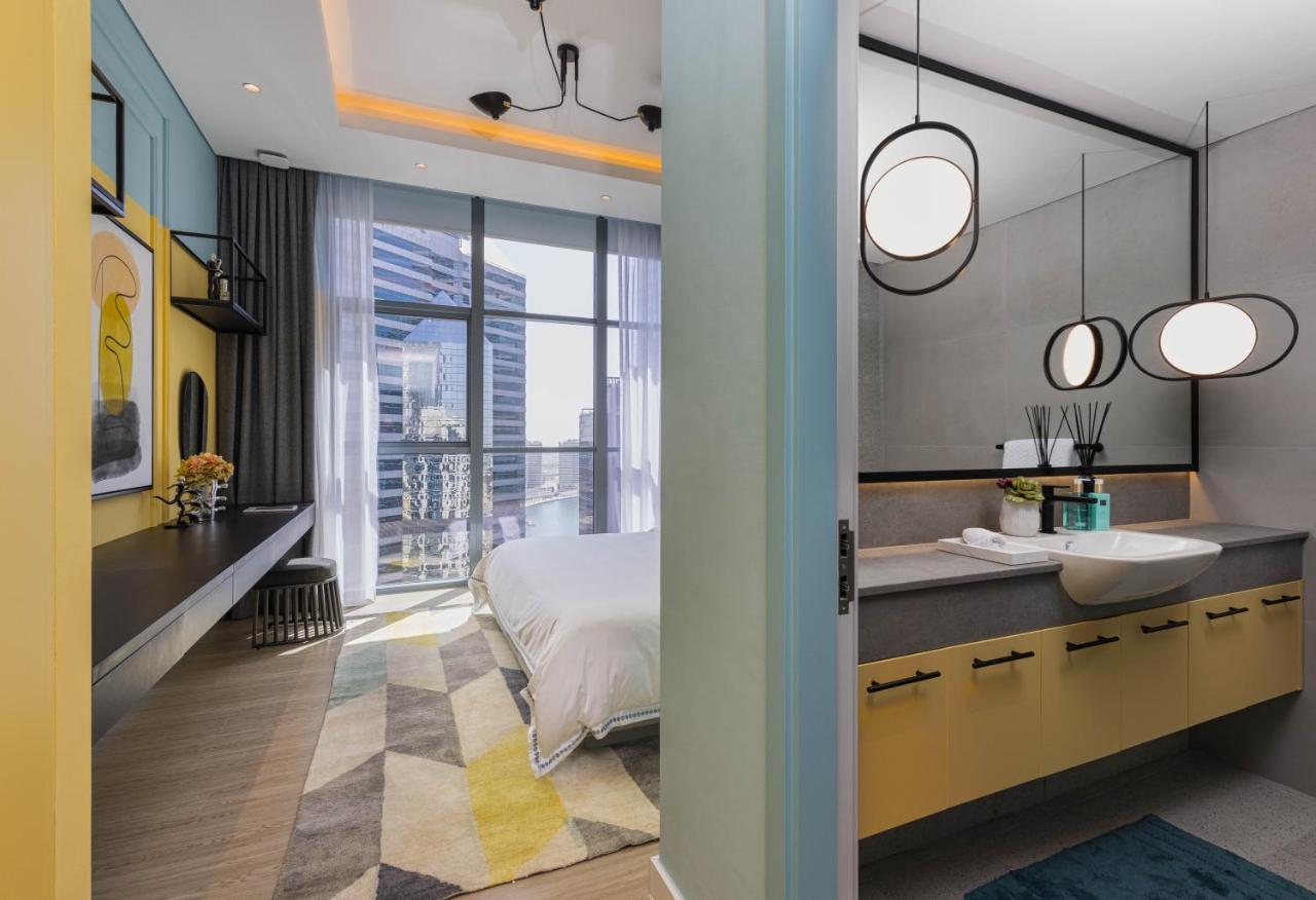 High-End Designer Penthouse Full Burj Khalifa View - 3