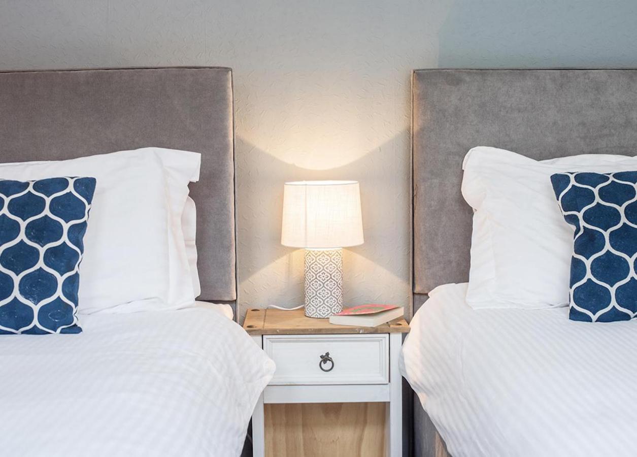 Economy Twin Room