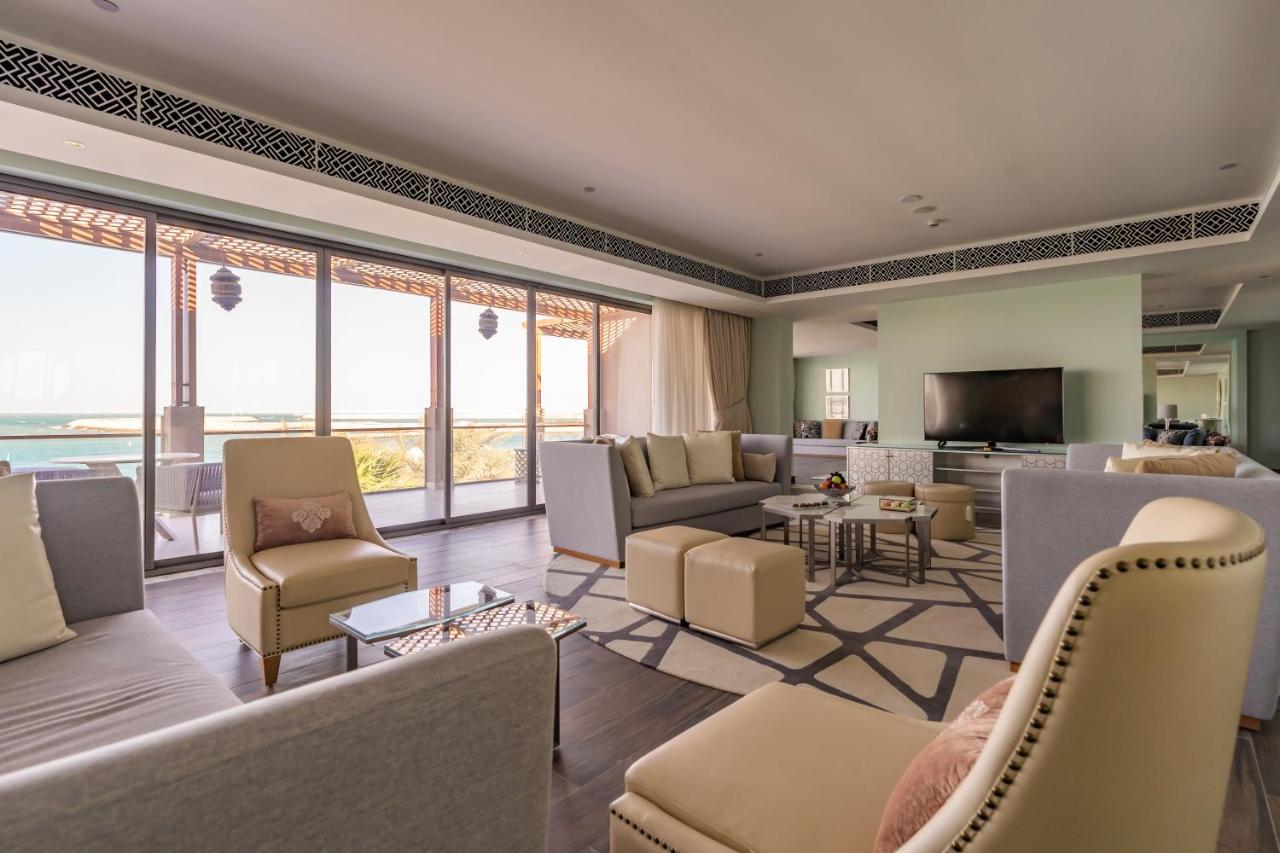 Royal Saray Resort photo
