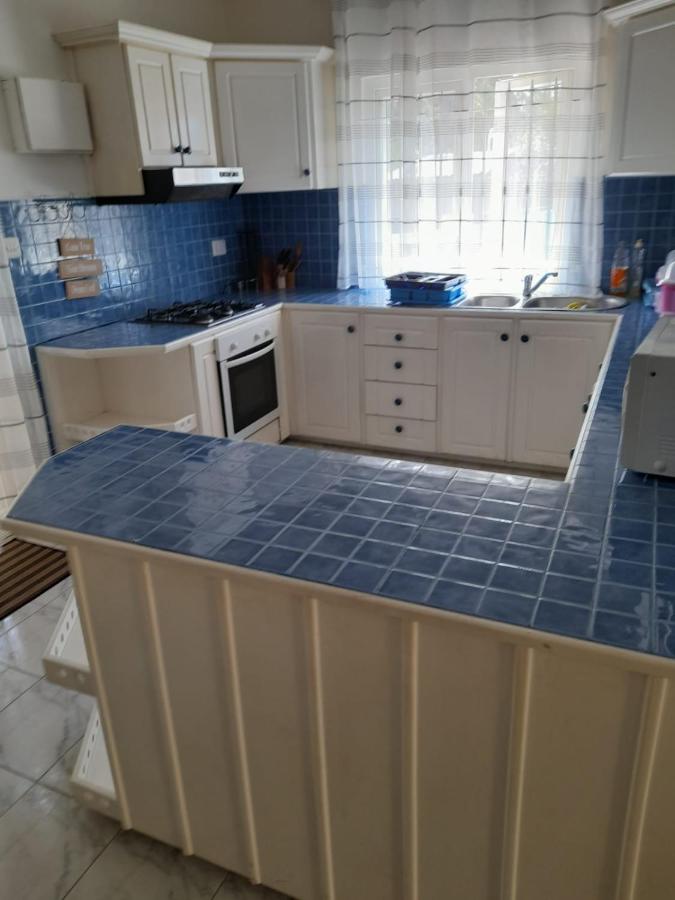 Le Maho Villa - Beach Front - 3