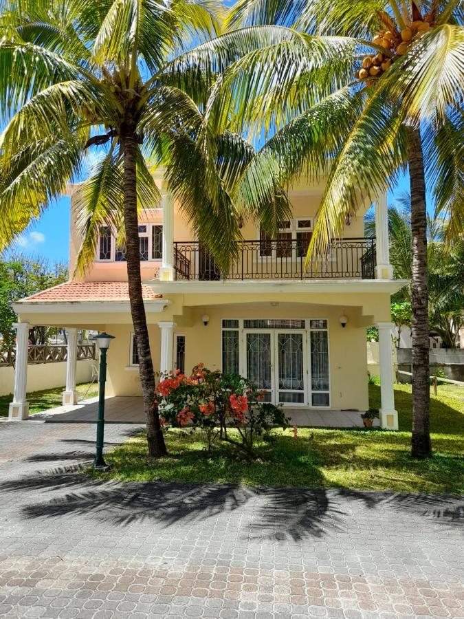 Le Maho Villa - Beach Front - 2