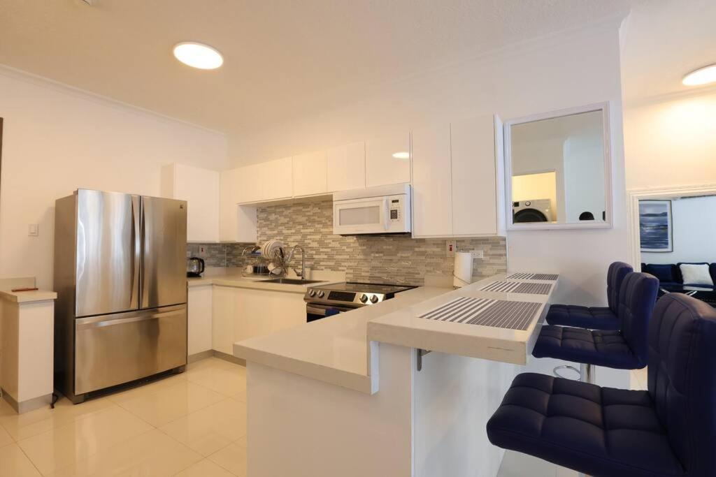 Kensington Gates luxury Condo - 4