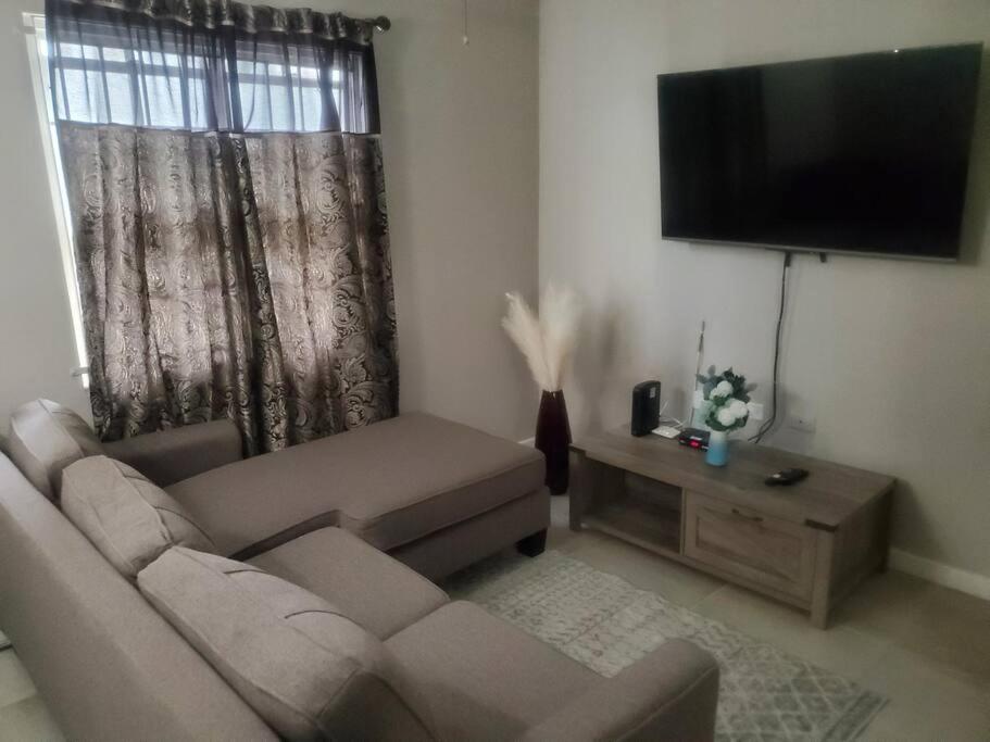 Modern Apartment at the Worthington