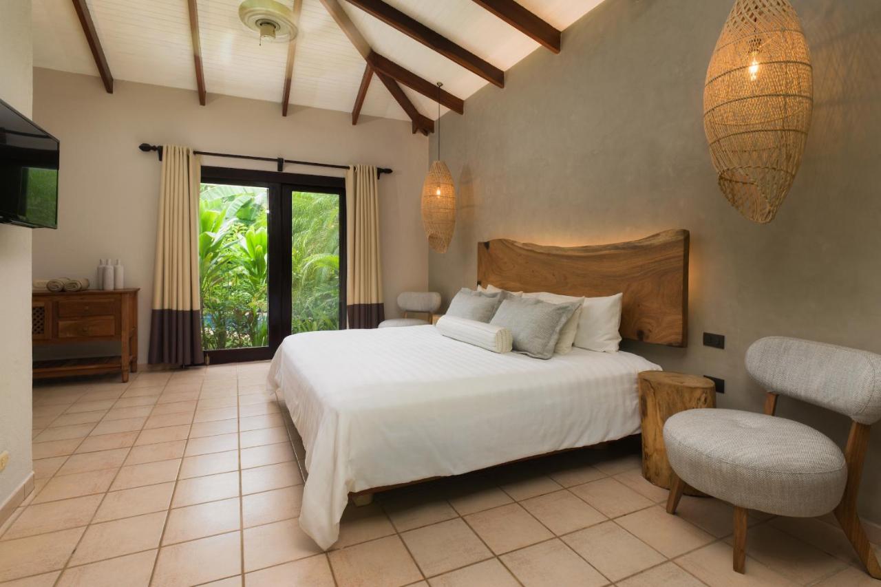 Cala Luna Boutique Hotel & Villas photo