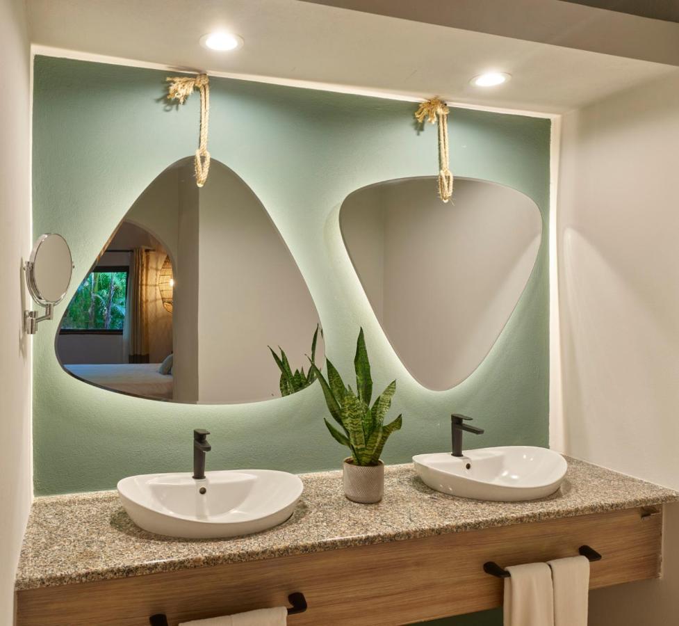 Cala Luna Boutique Hotel & Villas photo