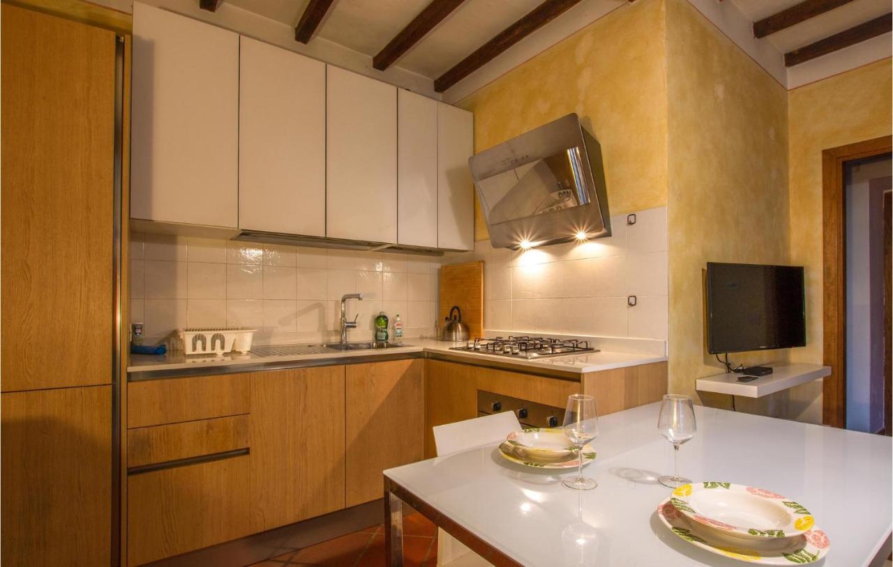 Cozy Apartment In Montespertoli - 4