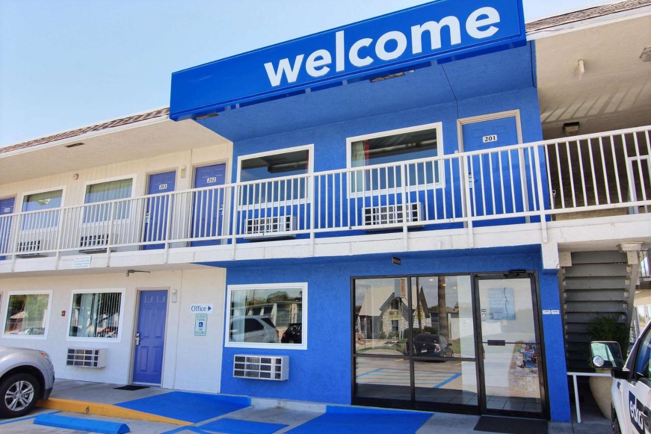 Padre Motel — photo 14