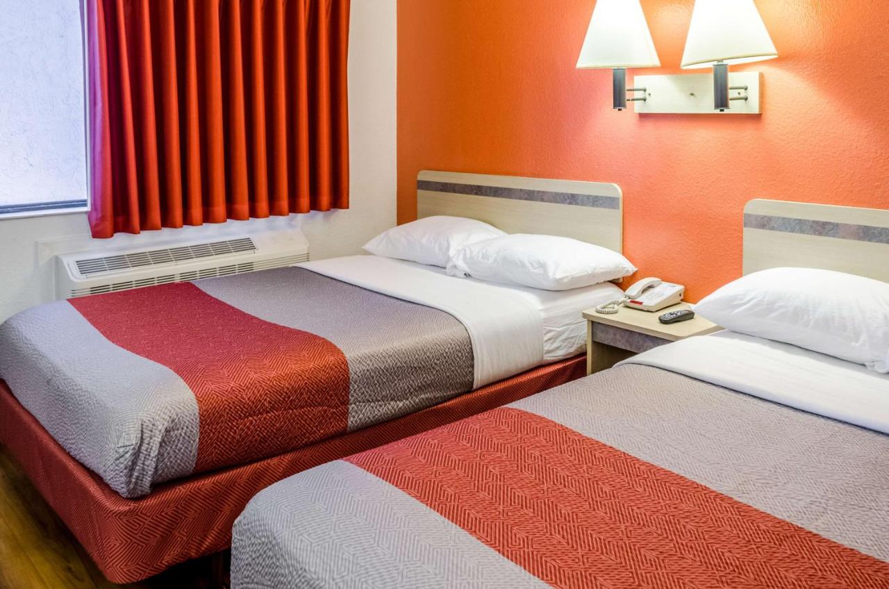 Siesta Motor Lodge — photo 18