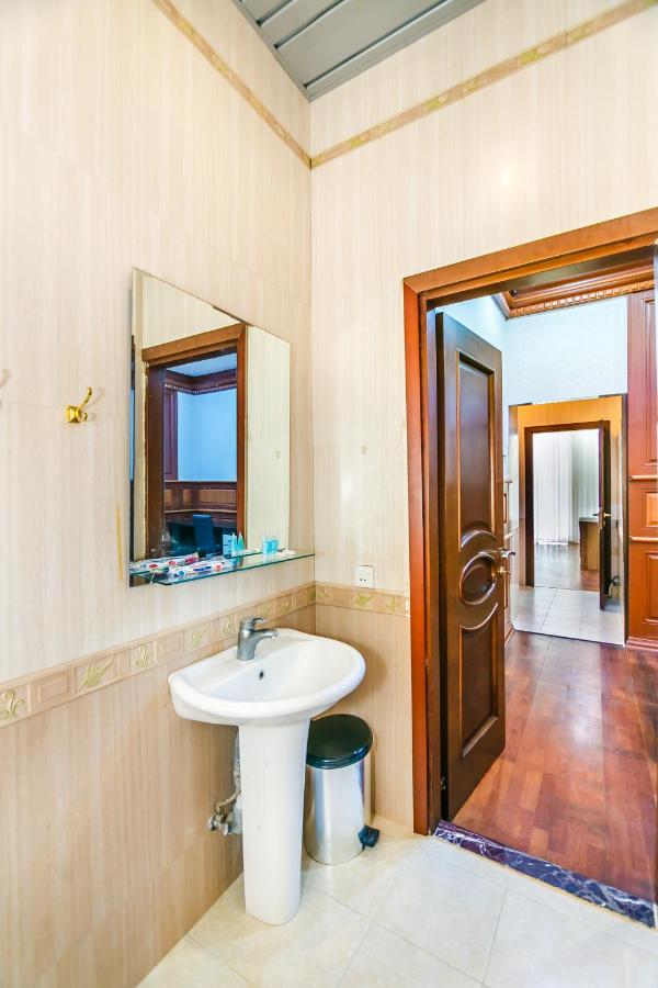 F1 Track & Luxury Apartment Near Hilton Hotel photo