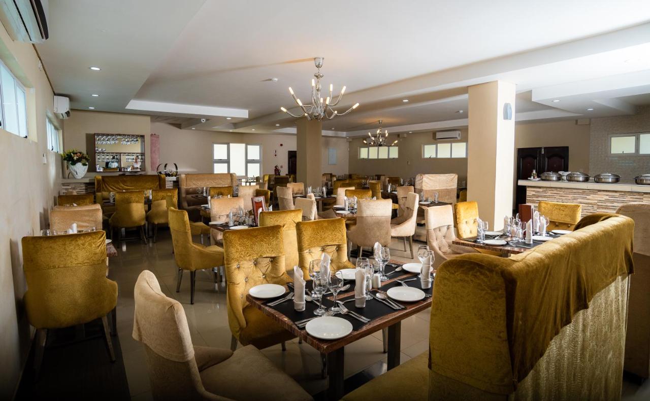 Tlotlo Hotel & Conference Centre photo