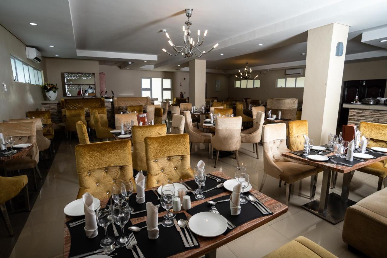 Tlotlo Hotel & Conference Centre photo