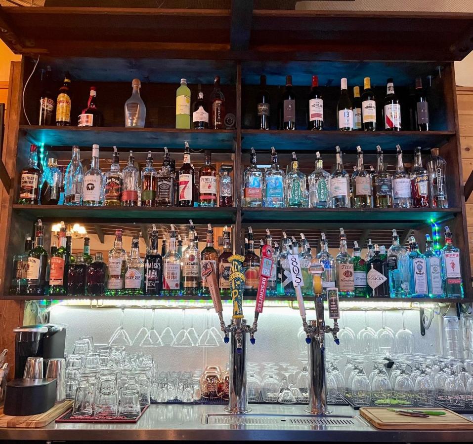 Shasta Inn — photo 20