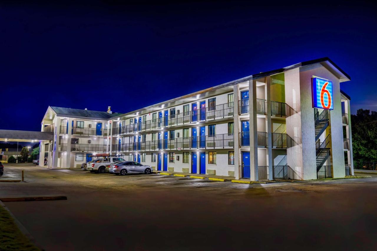 May Motel — photo 9