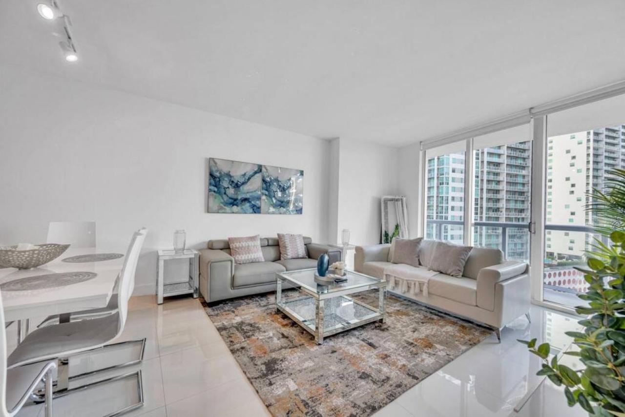 Modern 1 Bed ICON Brickell with Amazing Views - 5