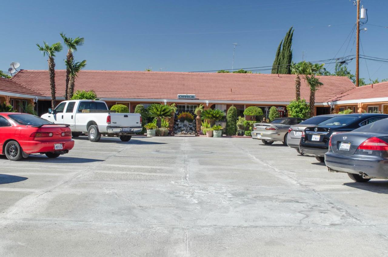Economy Inn — photo 12