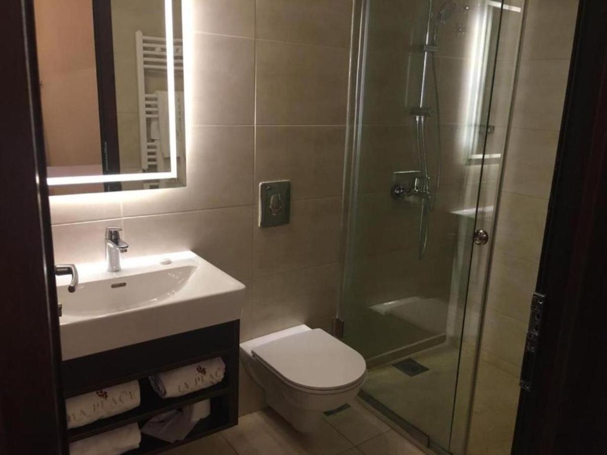 La Place Hotel photo