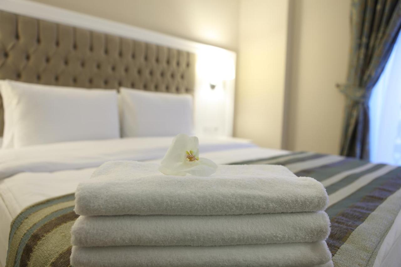 Superior Single Room with French Bed