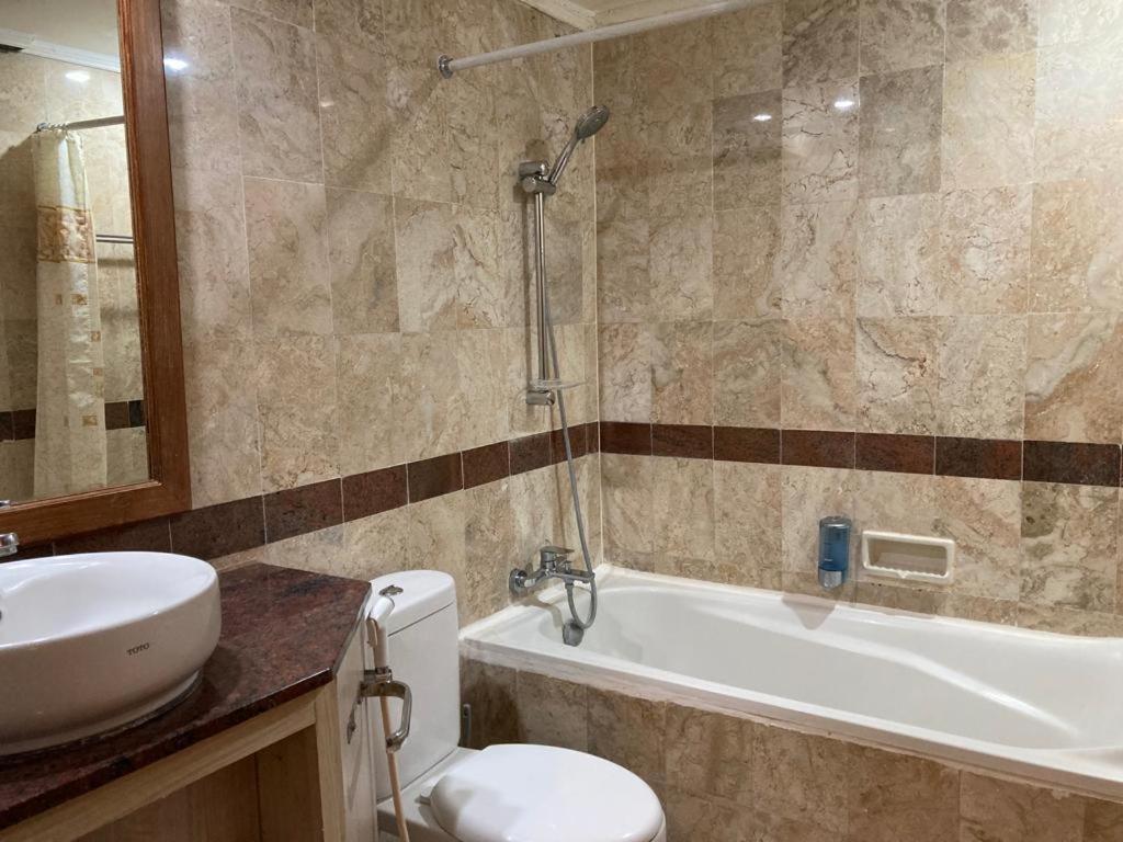 Coastal Suite at Jayakarta Residence - 5