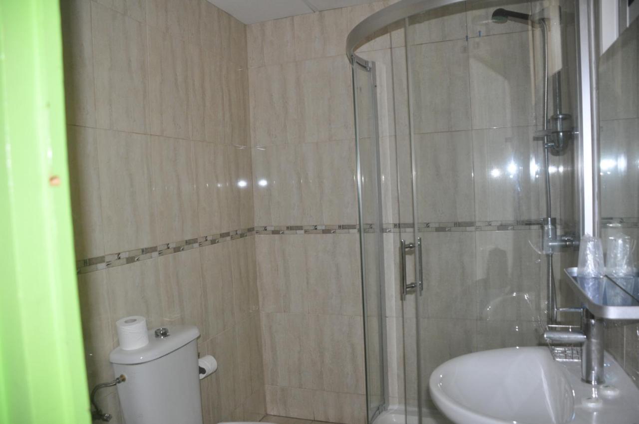 Hostal Temático El Cid, Fuengirola – Updated 2022 Prices