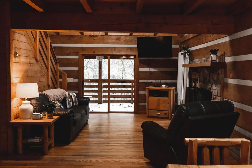 36 North Cabins — photo 2