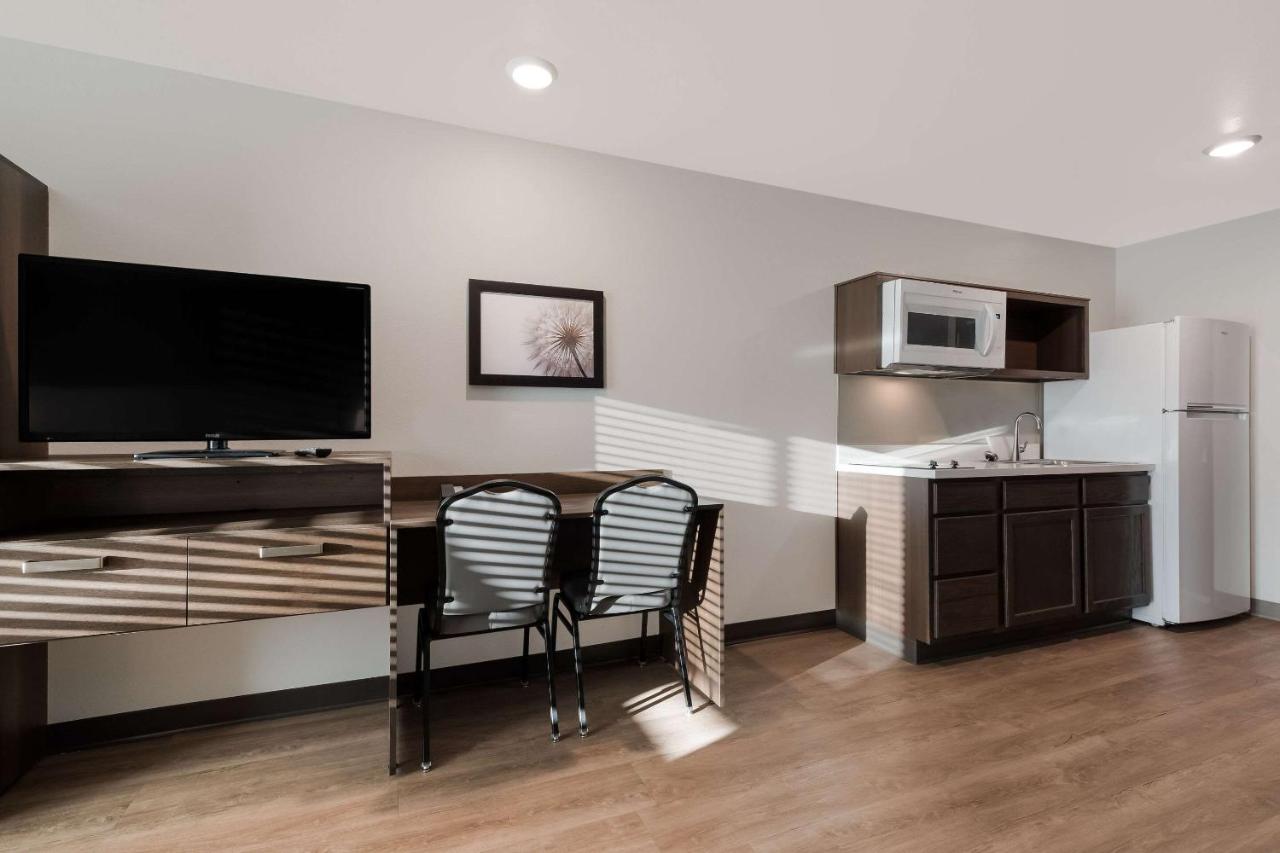 WoodSpring Suites Phoenix-Deer Valley — photo 17
