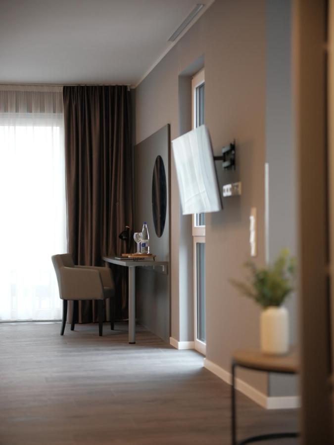 THE ROOMS - Hotel & House