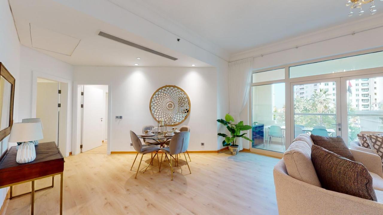 Elegant 2 BR Apartment with Beach Access - 3