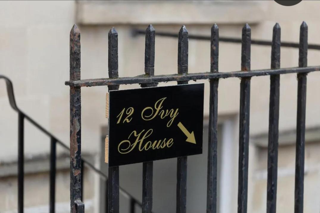 Ivy House - 4