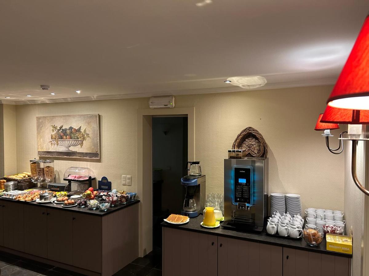 Hotel Atlas photo