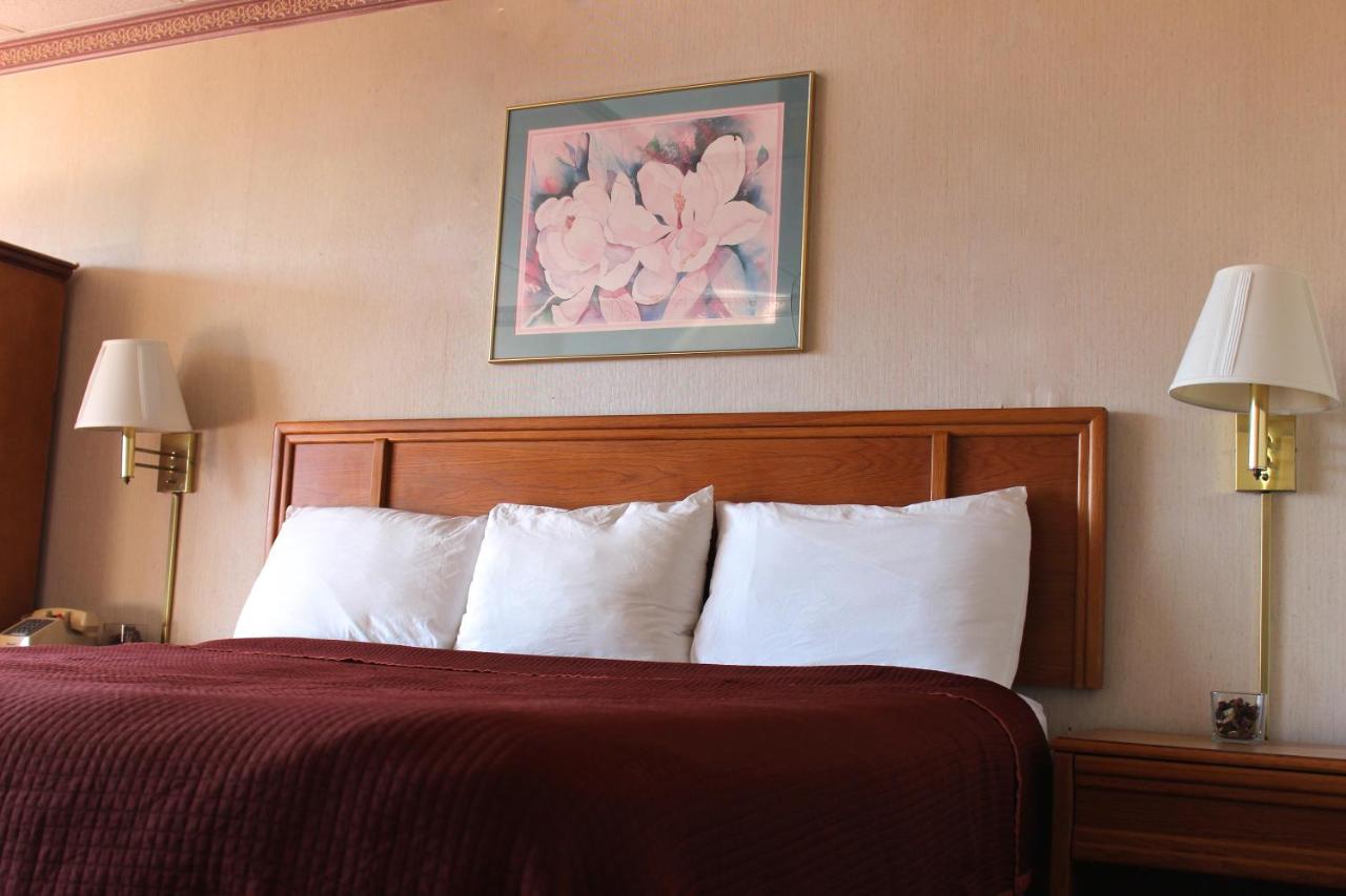 Regency Inn — photo 20