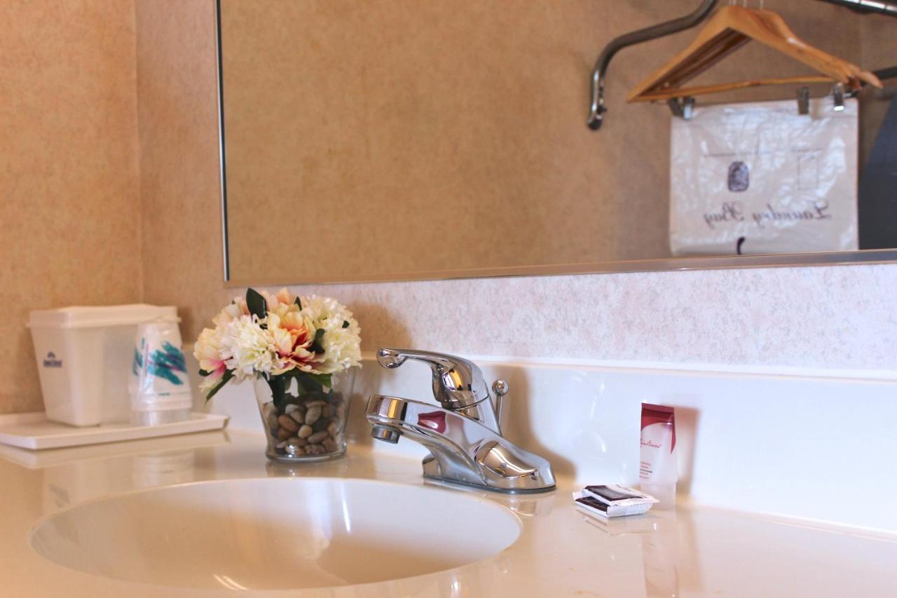 Regency Inn — photo 21