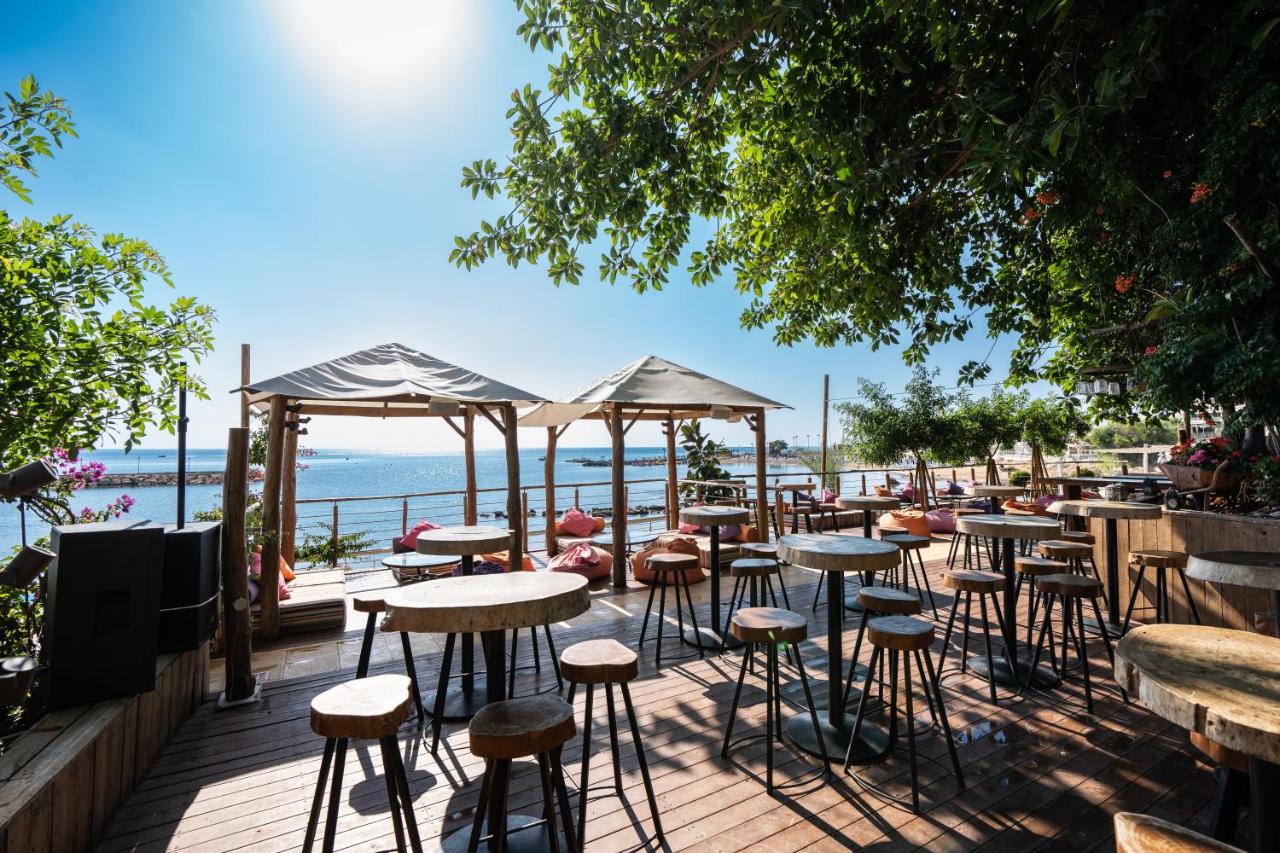Golden Coast Beach Hotel photo