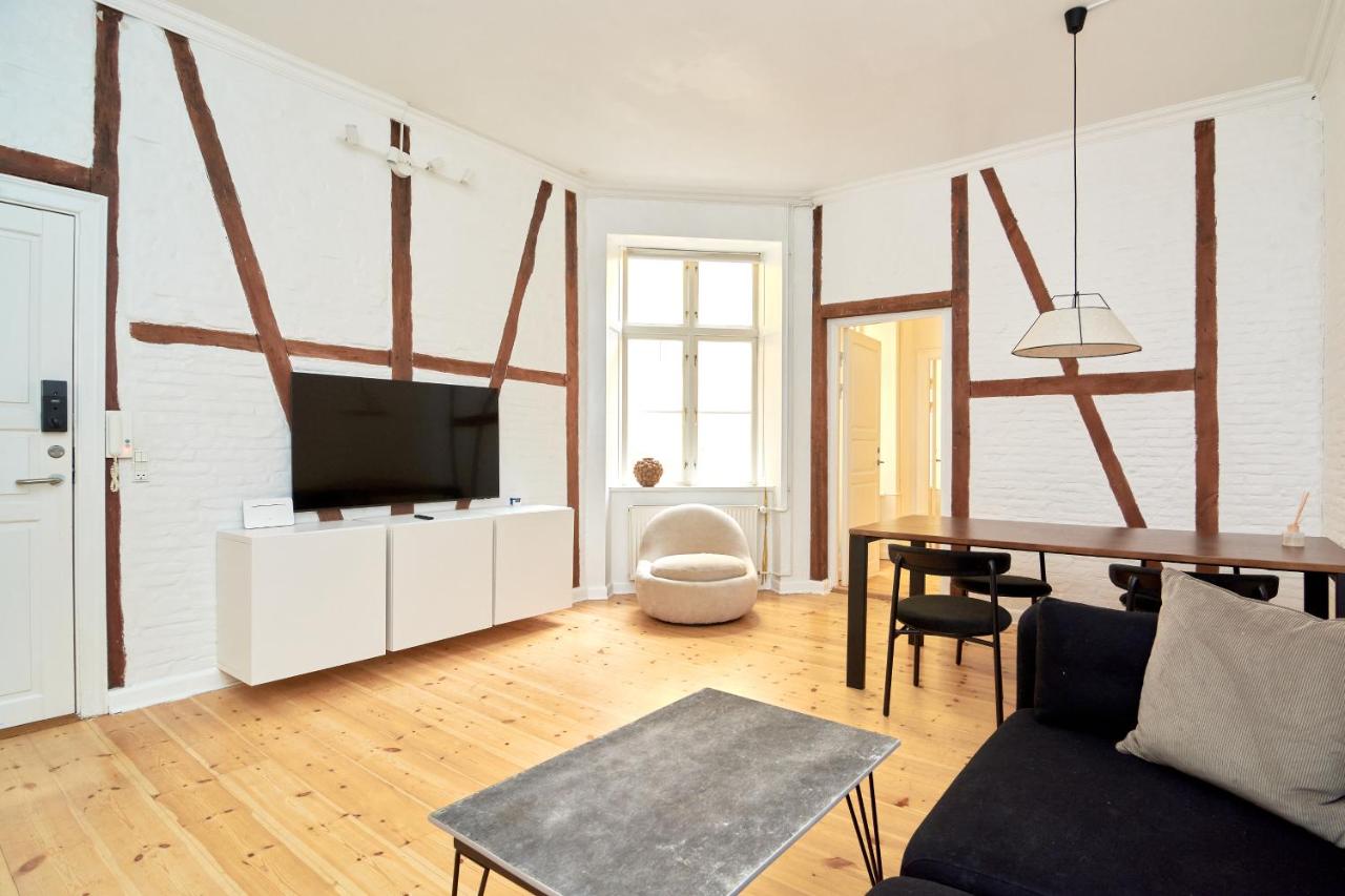 Scandinavian Style 3BR in Copenhagen City Centre - 3