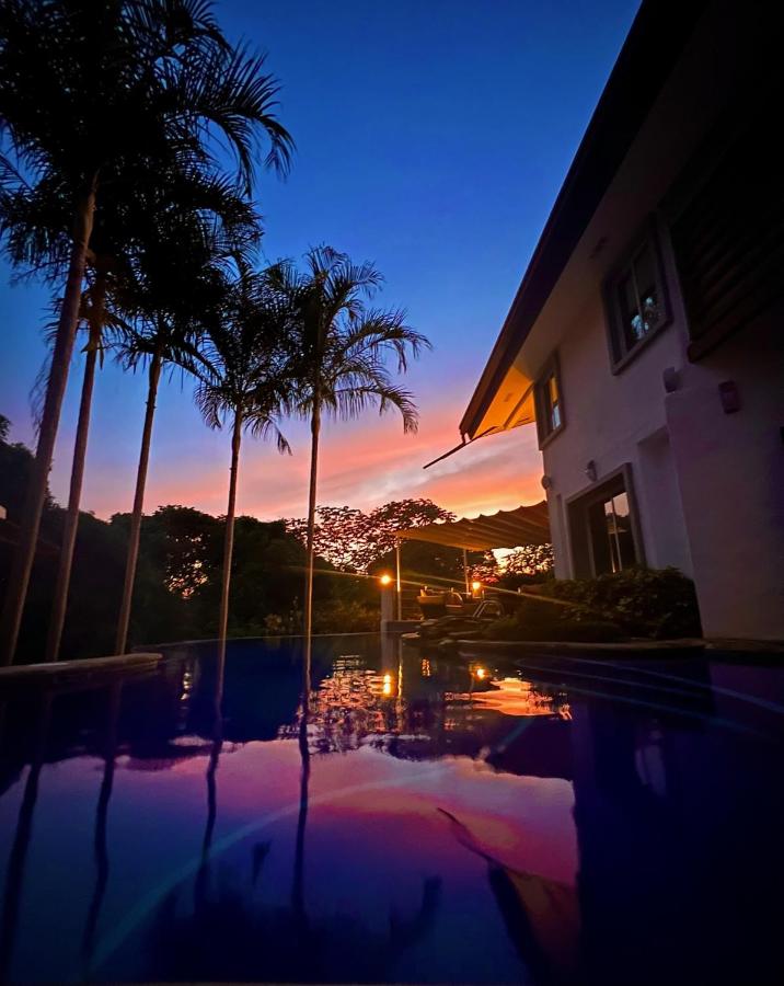 SoundShine Tropical Villa