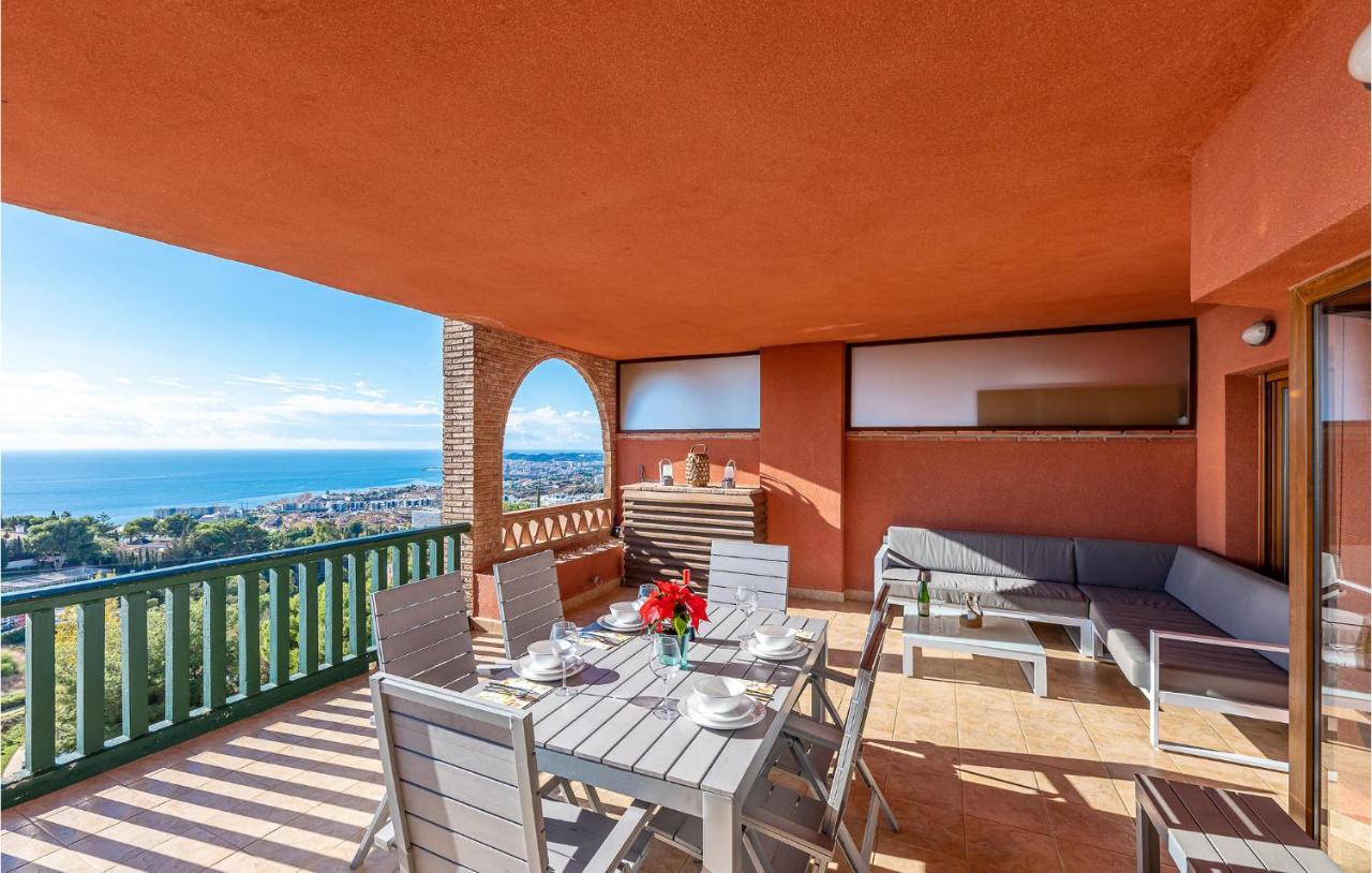 Stunning Apartment In Benalmádena