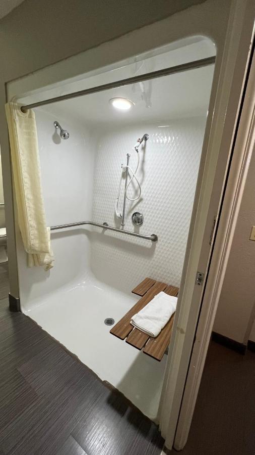 America's Best Inn Jackson — photo 3