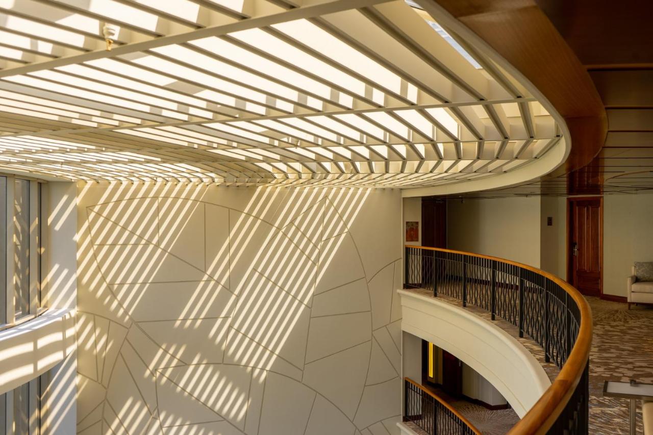Real InterContinental at Multiplaza Mall, an IHG Hotel photo
