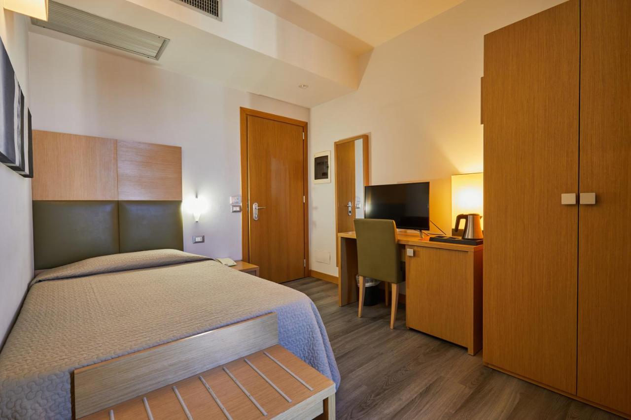 Castelmartini Wellness & Business Hotel - 5