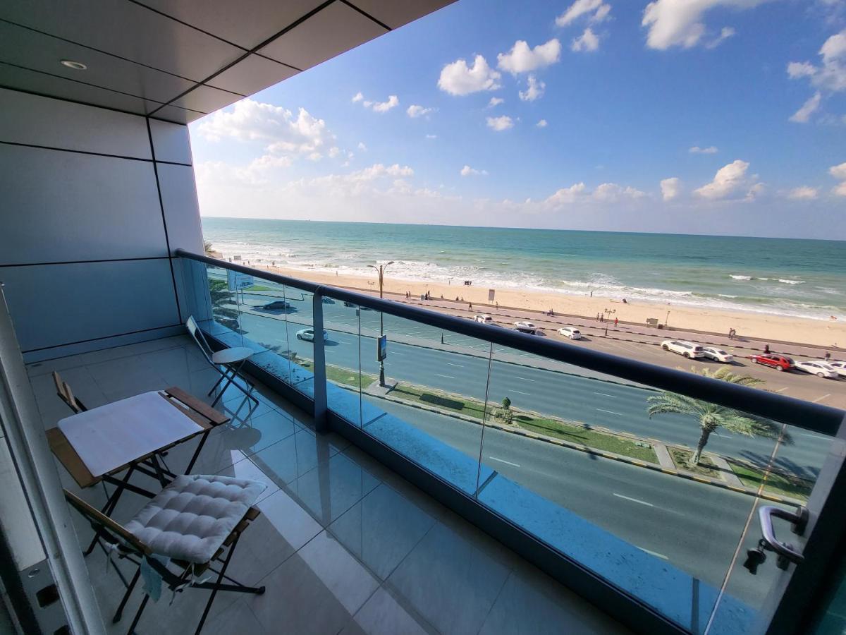 PRIVATE Apartments Beachfront Ajman UAE NOT HOTEL