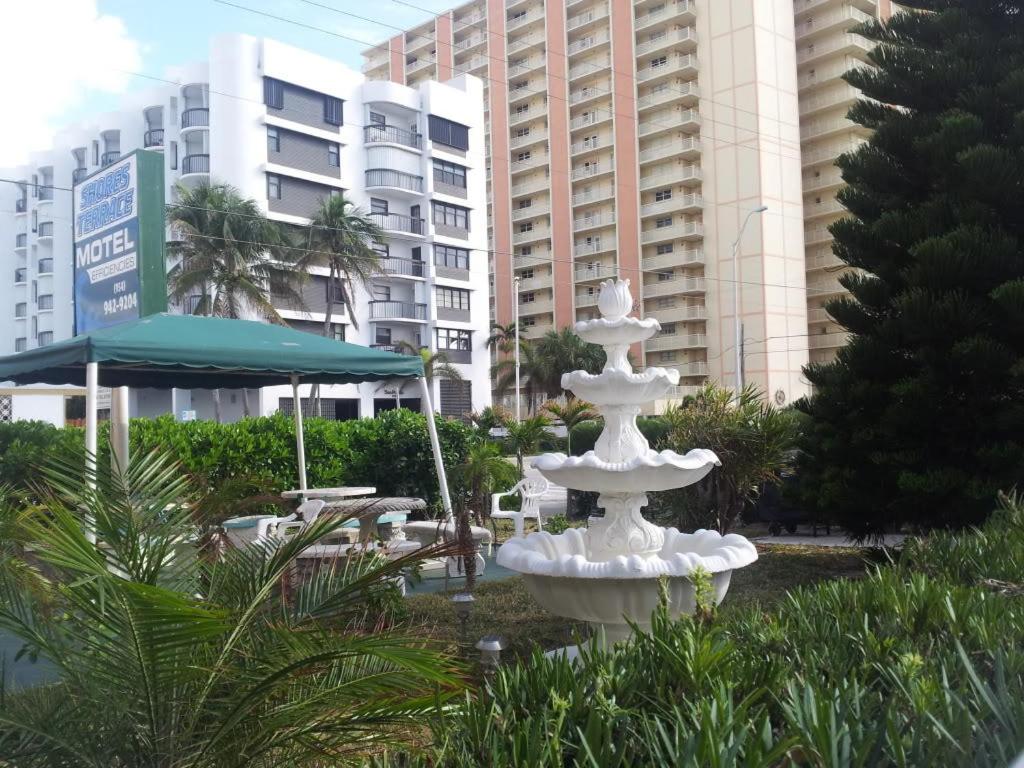 SHORES RESORT — photo 6