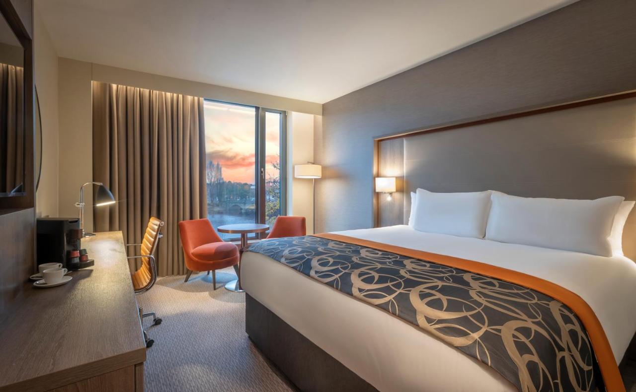Executive King Room