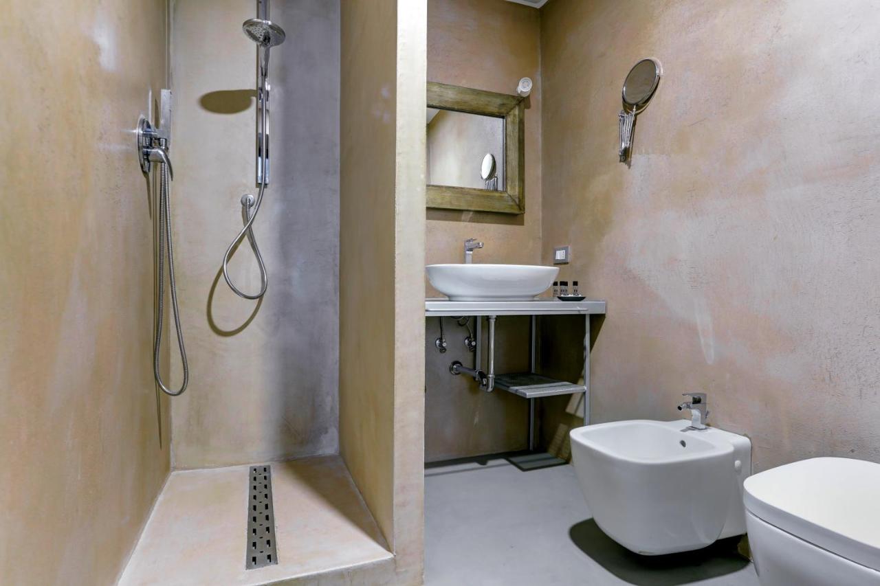 CAPO D'AFRICA 30 - COLOSSEO - 3