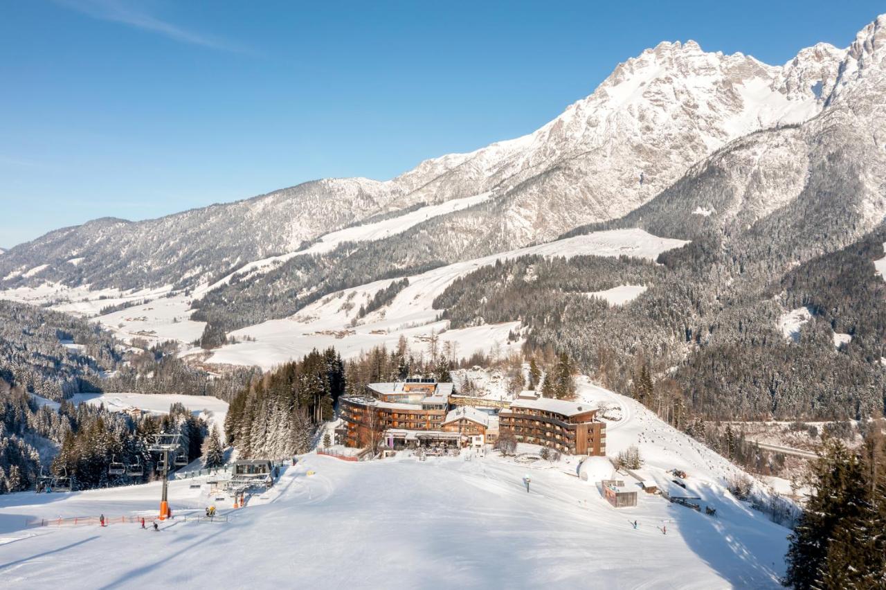 Holzhotel Forsthofalm, Leogang