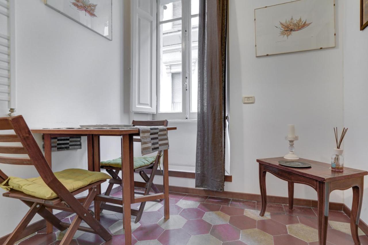 Charming Colosseum - 4