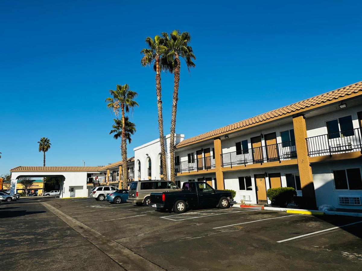 Casa Blanca Hotel - Cypress Buena Park, Anaheim Area — photo 8
