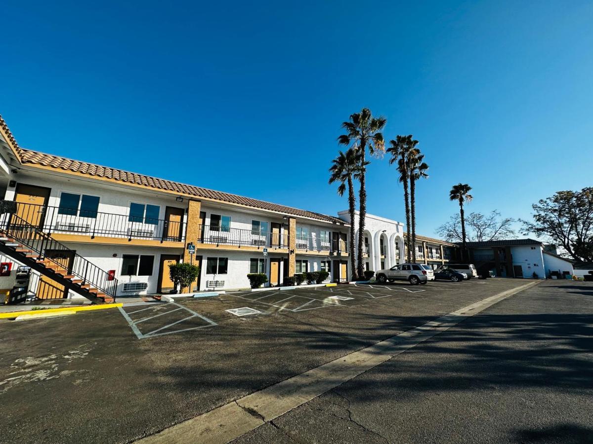 Casa Blanca Hotel - Cypress Buena Park, Anaheim Area — photo 5