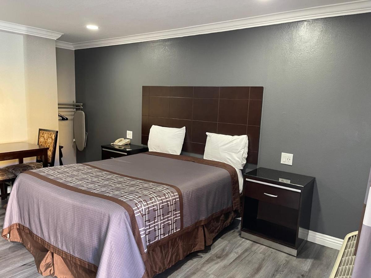 El Segundo Inn — photo 21